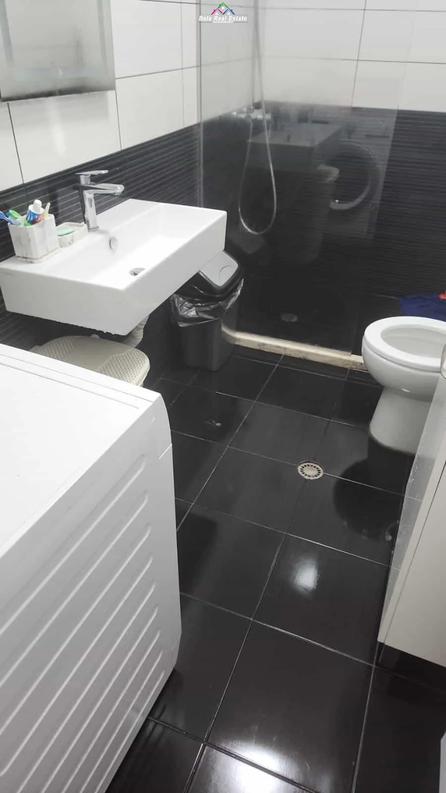 Apartament me qera 2+1 Tek Kompleksi Golden Park ( ID B2201616) Tirane