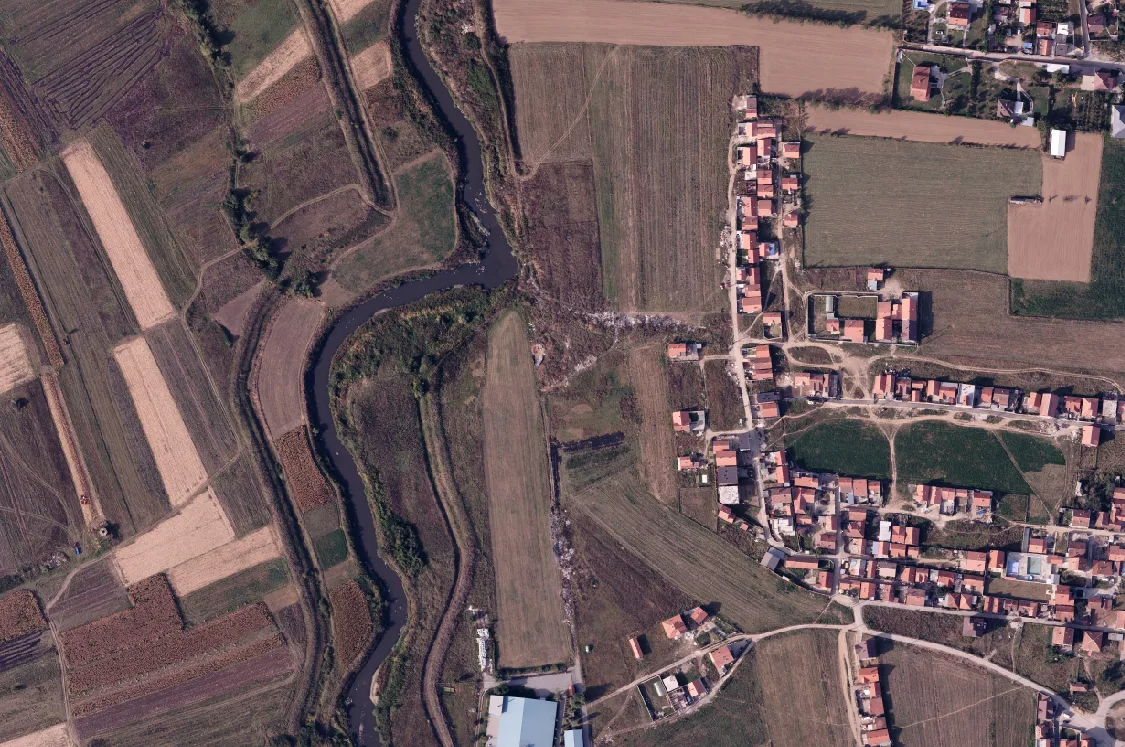 Truall 40 Ari për #SHITJE në Fushë Kosovë.