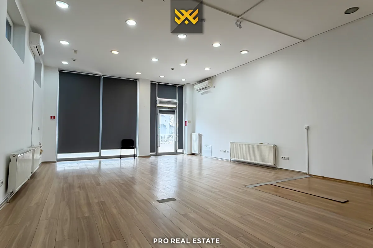 Objekt-Zyrë 600m² me #QIRA në Pejton