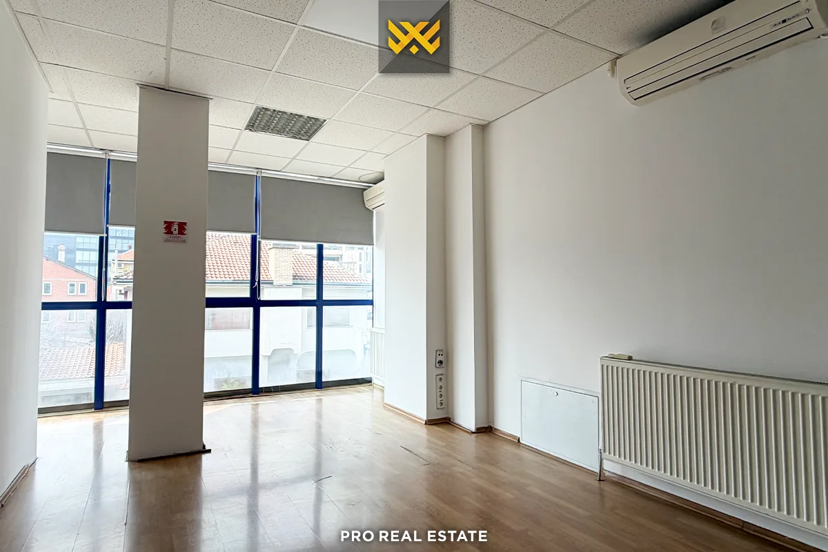 Objekt-Zyrë 600m² me #QIRA në Pejton