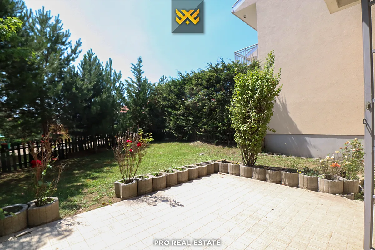 Shtëpi 300m² me #QIRA në Lagjen Fshati Ndërkombëtar