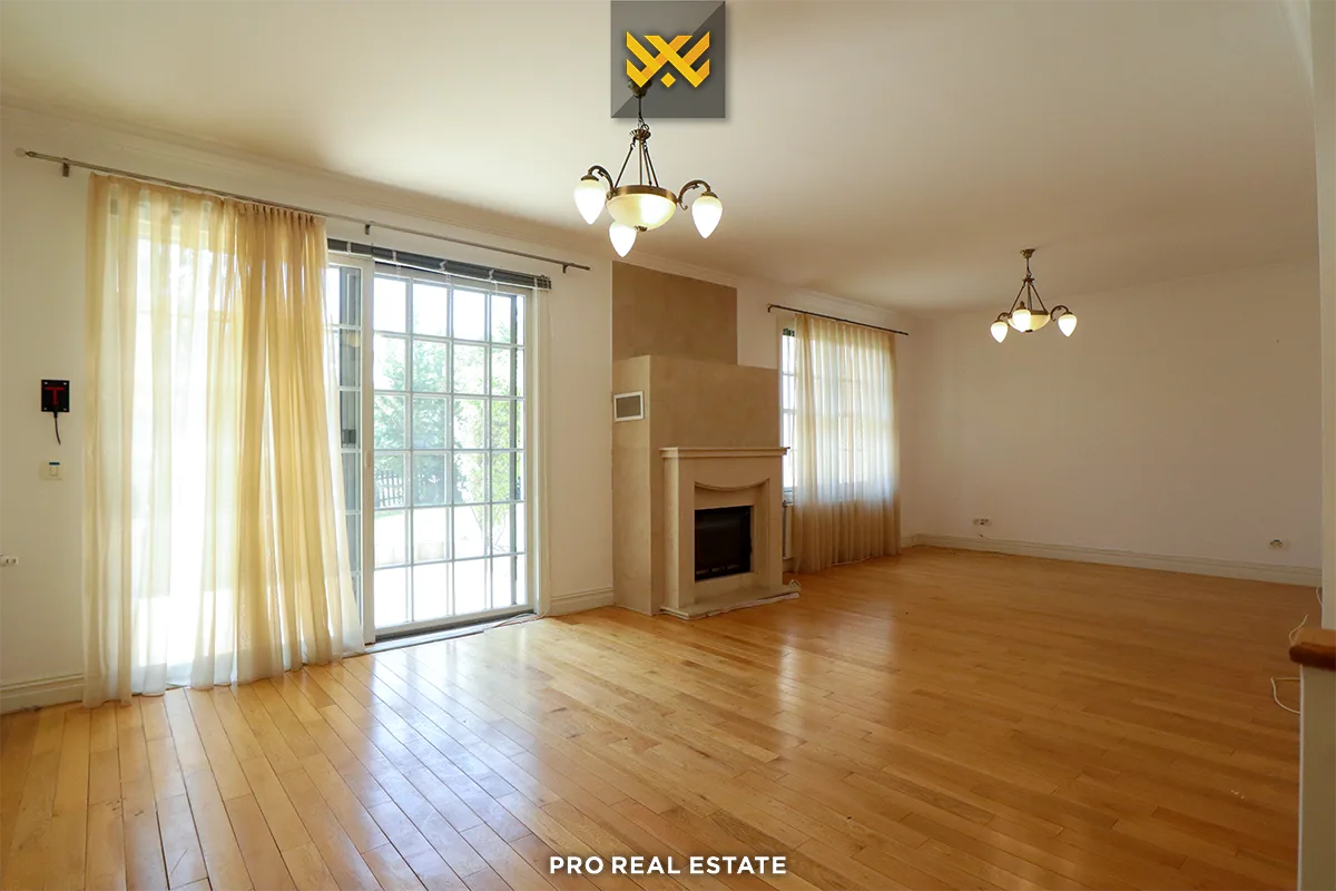 Shtëpi 300m² me #QIRA në Lagjen Fshati Ndërkombëtar