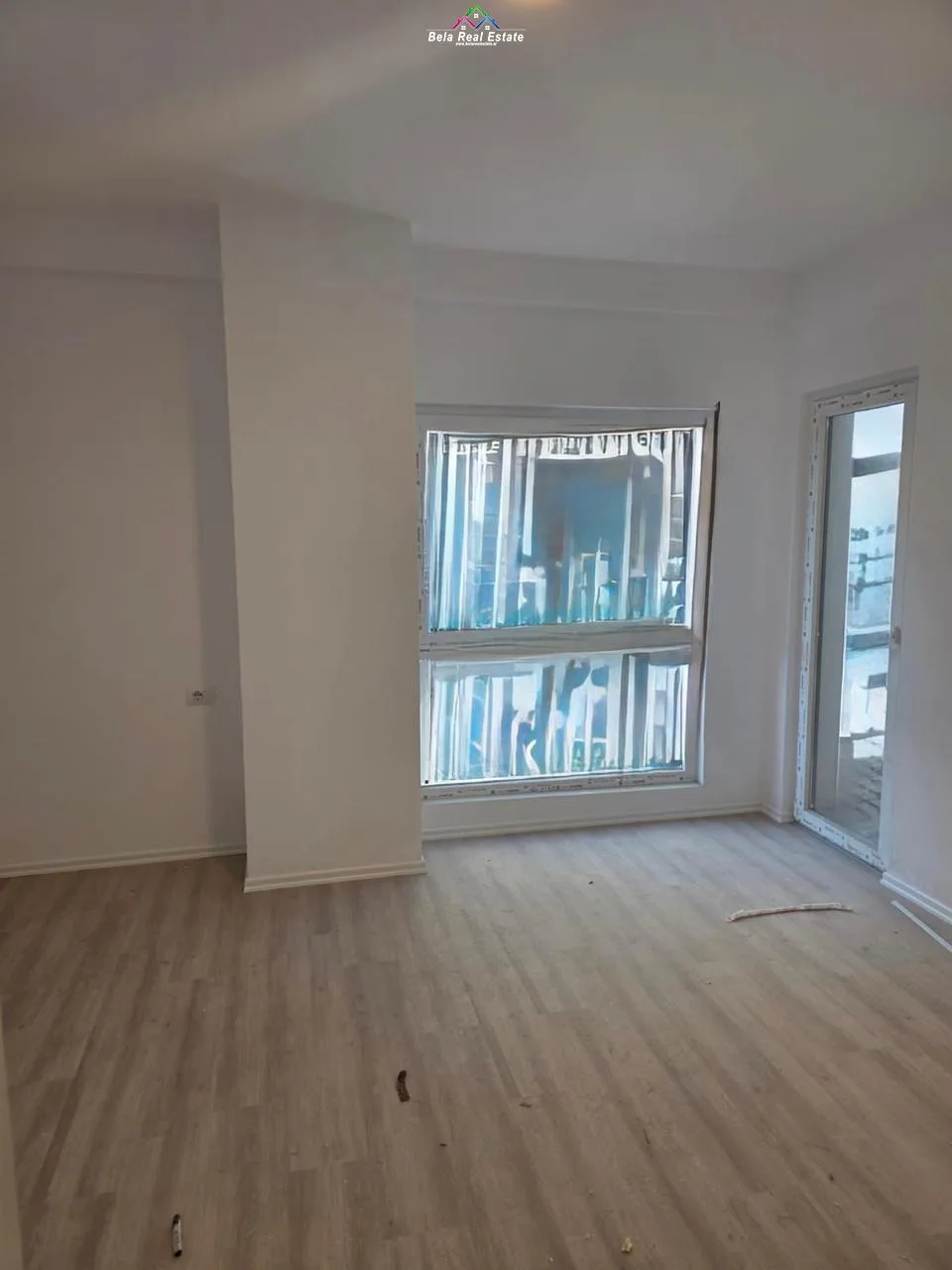 Zyre Me Qera 2+1 Tek Zogu i Zi (ID BZ2761) Tirane