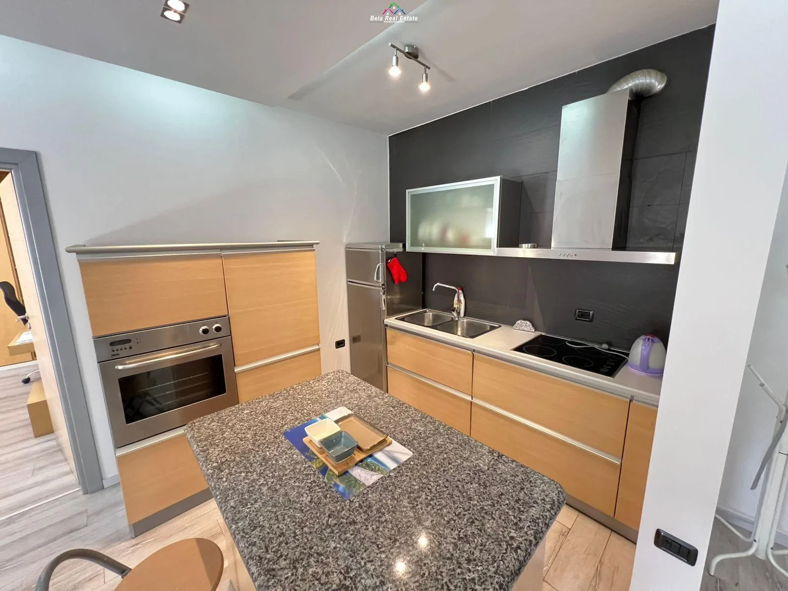Apartament Me Qera 1+1 Tek Rruga e Elbasanit (ID B2101318) Tirane
