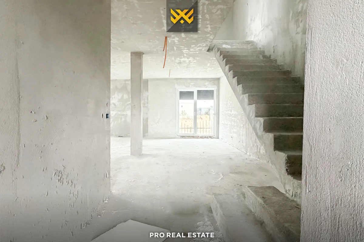 Shtëpi 235m² për #SHITJE te Lagjja Jonë
