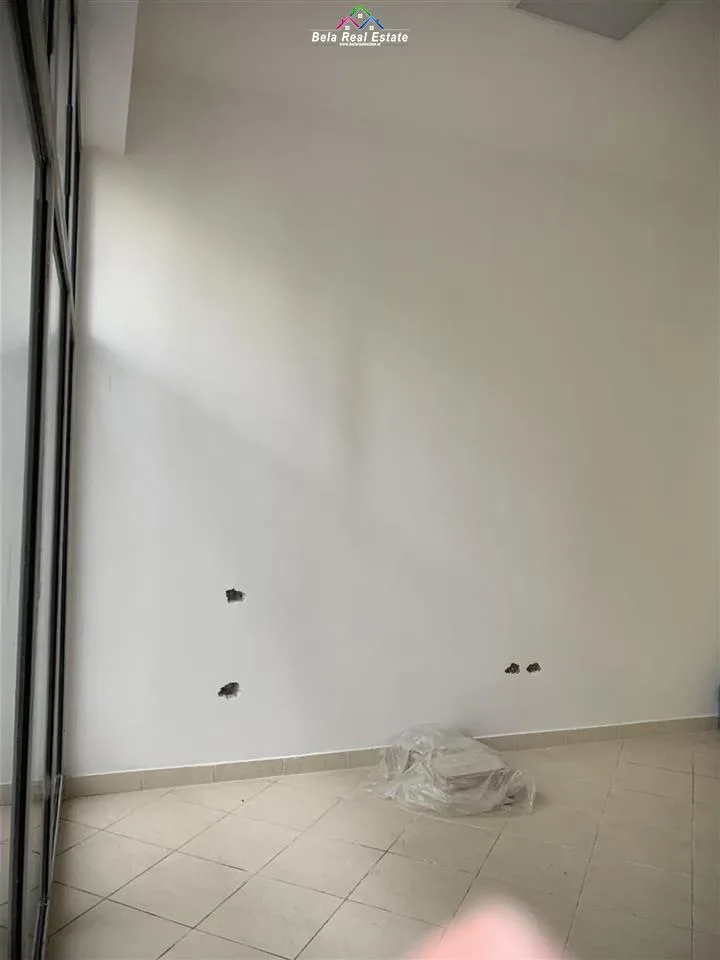 Dyqan Ne Shitje Ne Myslym Shyr (ID BD1164) Tirane