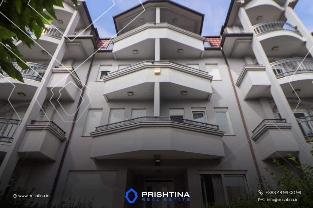 Shtëpi me qira 180m² në Veternik
