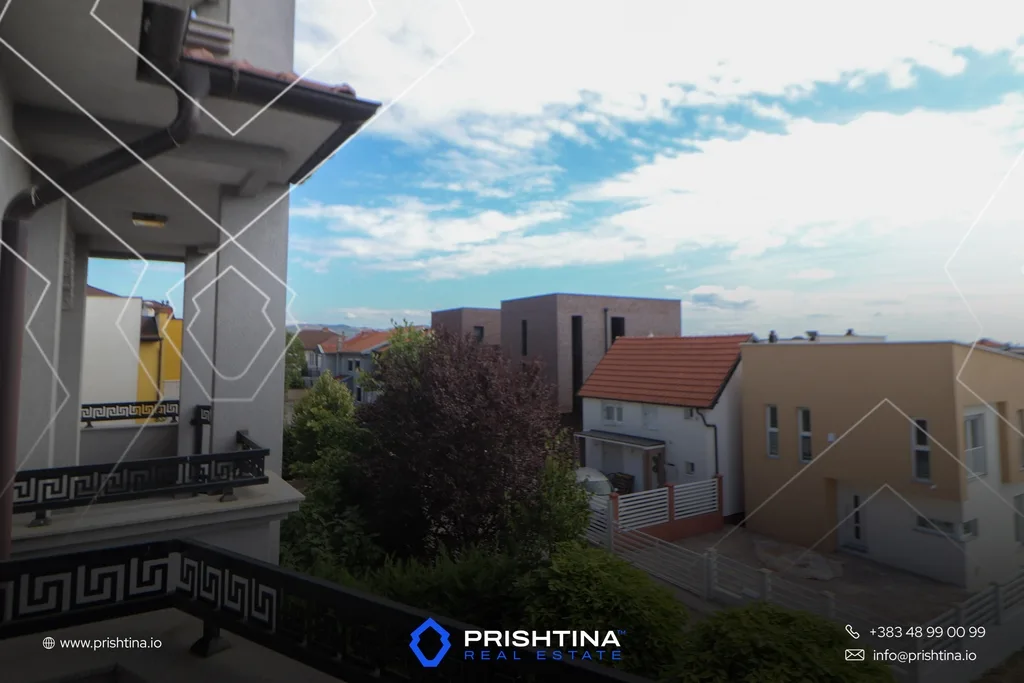 Shtëpi me qira 180m² në Veternik