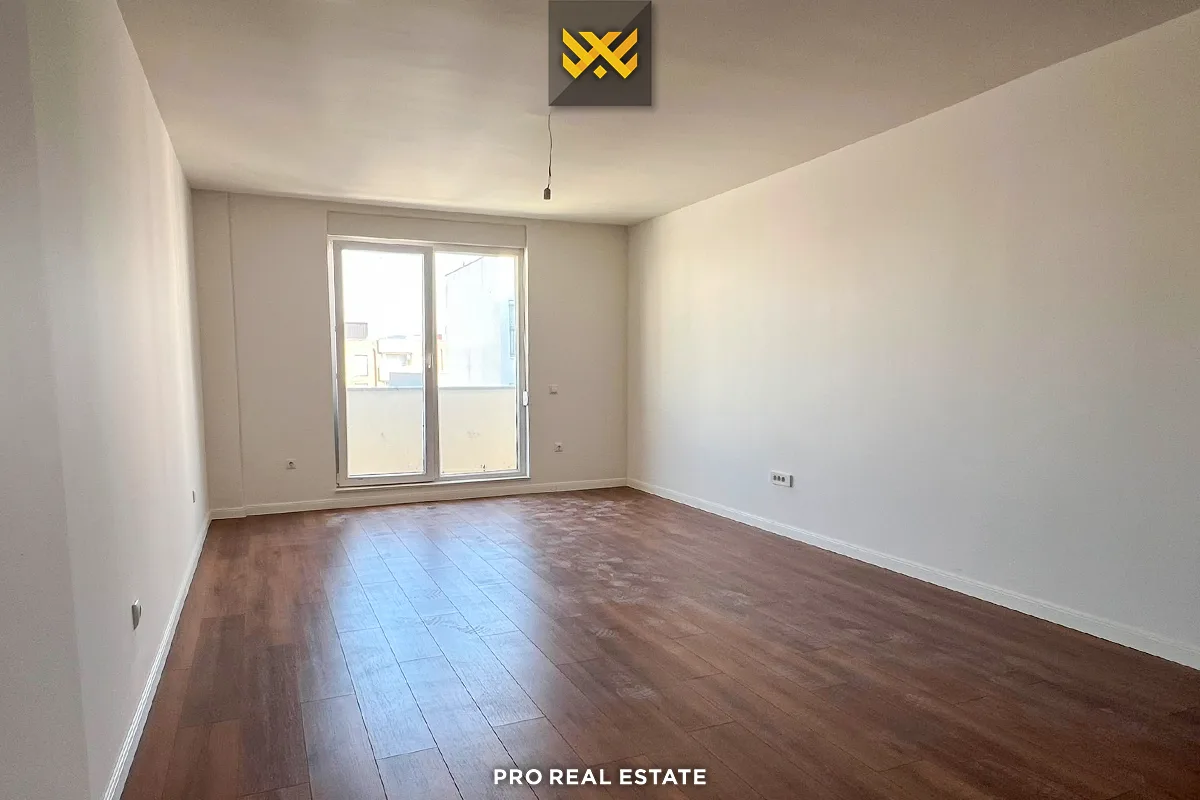 Banesë Penthouse 190.60m² + 71m² me #QIRA te Mati 1