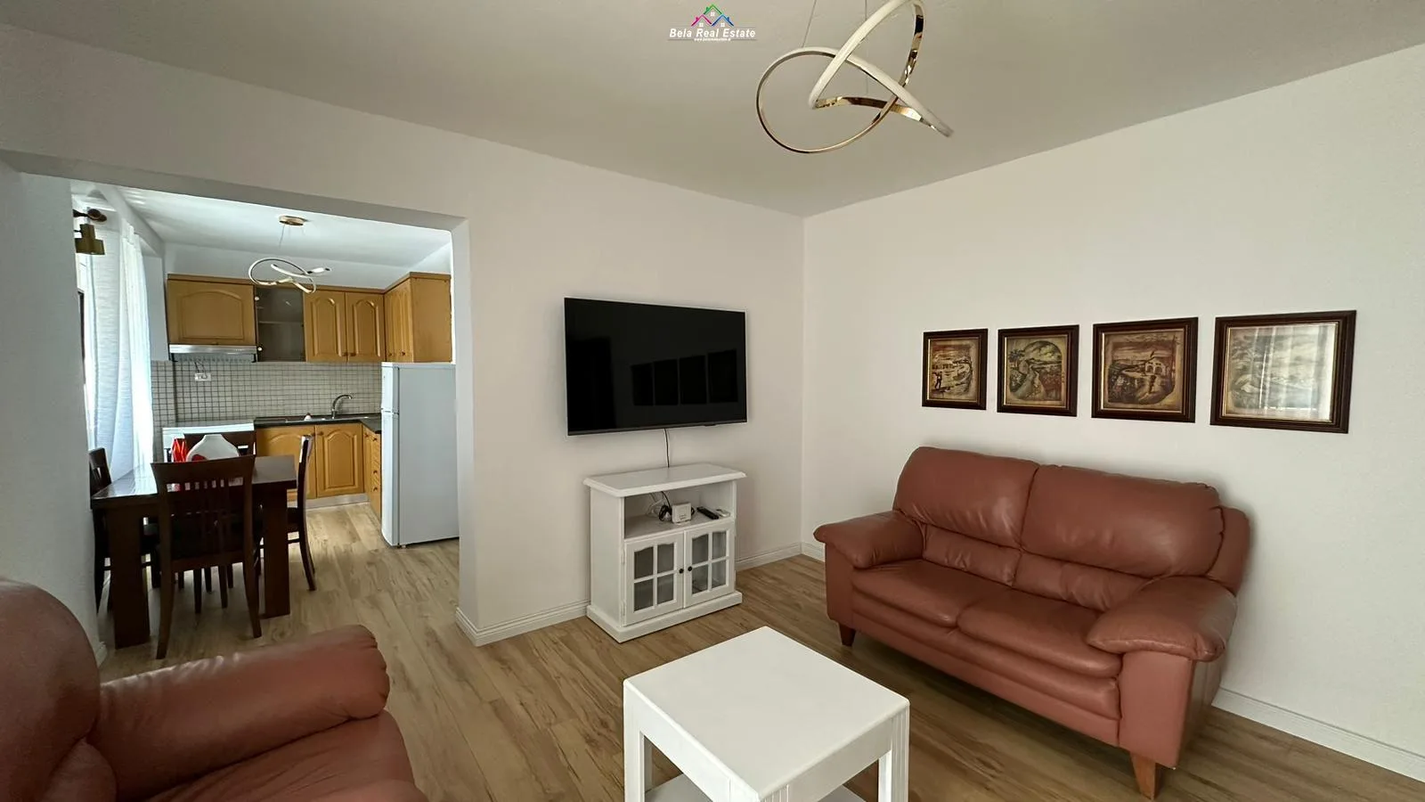 Apartament Me Qera 2+1 Tek Blloku (ID B221214) Tirane.