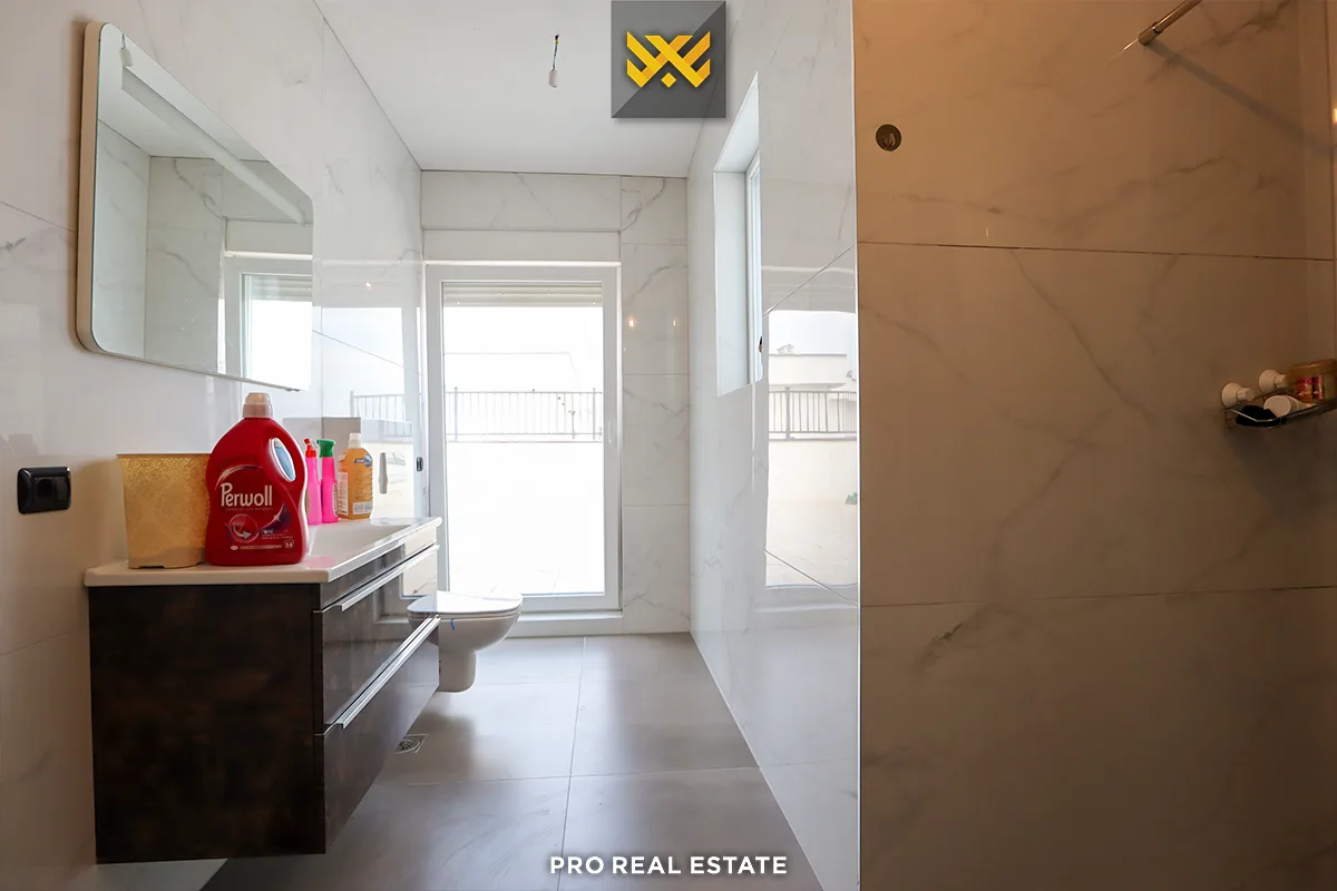 Duplex Penthouse 190m² + 150m² për #SHITJE në Lagjen e Muhaxherëve