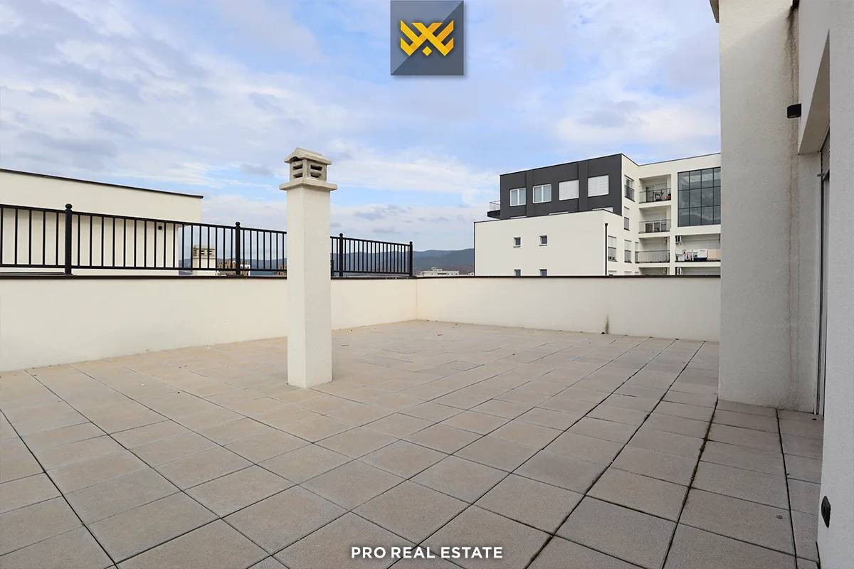 Duplex Penthouse 190m² + 150m² për #SHITJE në Lagjen e Muhaxherëve