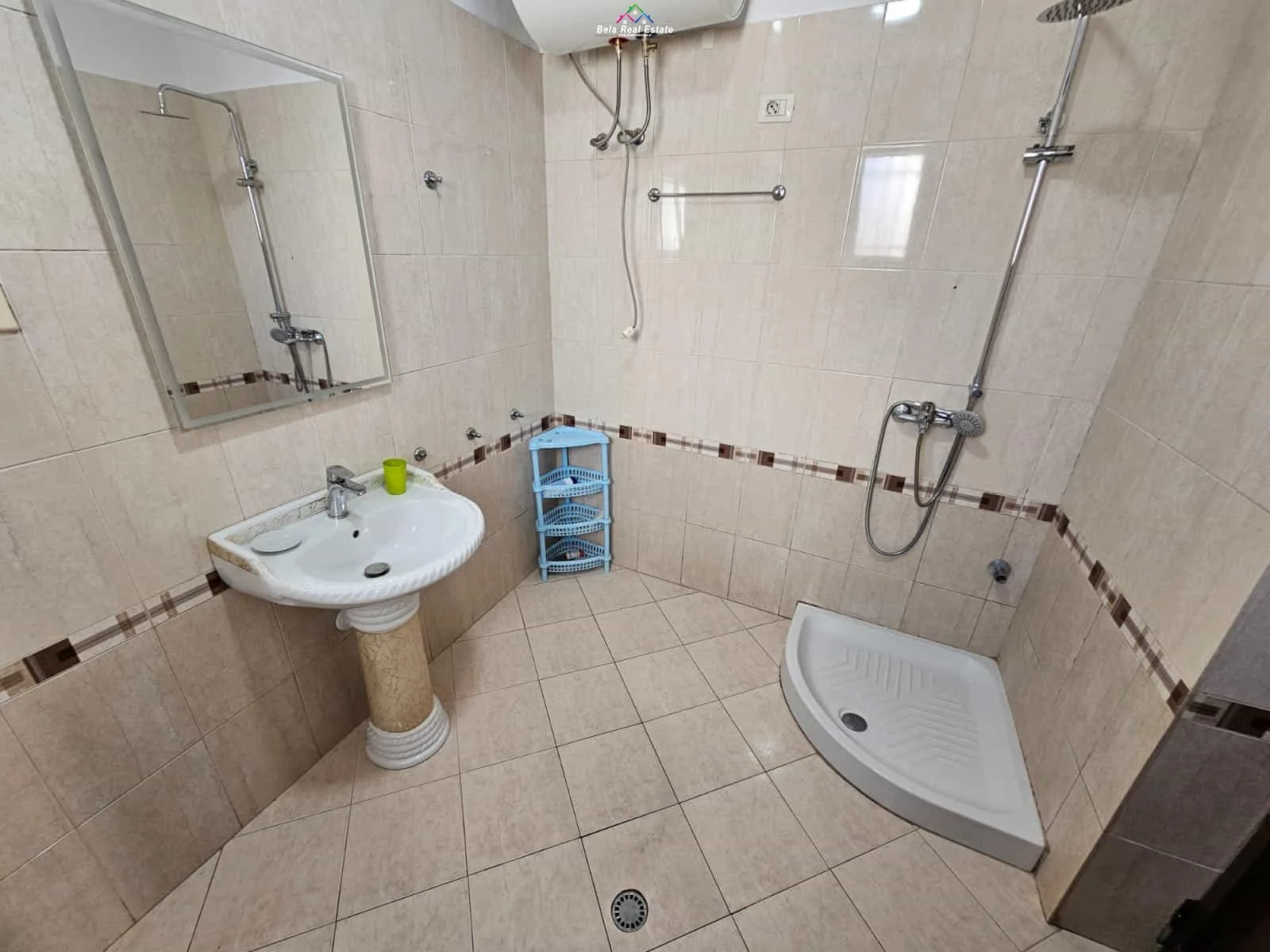 Vile Me Qera 2+1 Tek Qytet Studenti ( ID BV22591) Tirane
