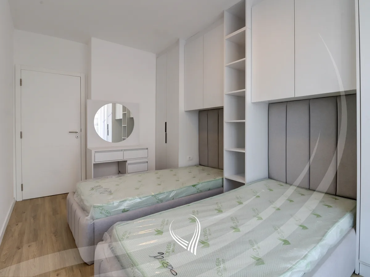 Banesë me 3 dhoma gjumi me qira në lagjen Mati 1