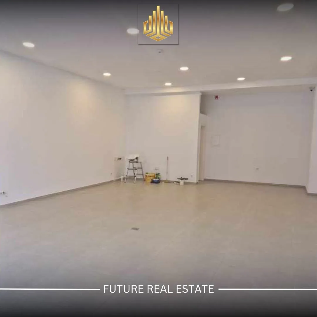 Lokal me QERA/70m²