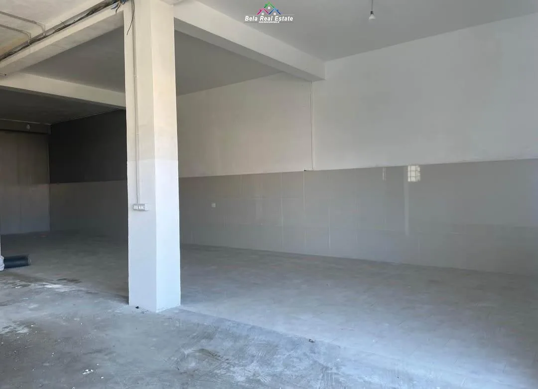 Magazine Me Qera Ne Mezez (ID BM324) Tirane