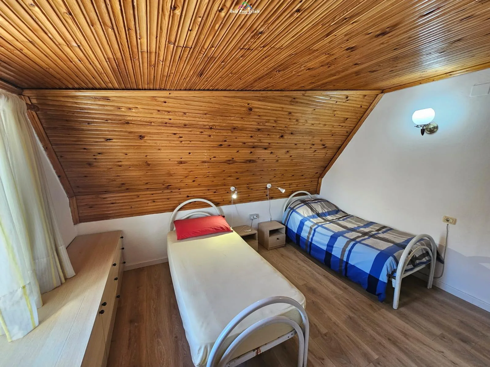 Vile me Qera 3+1 tek Ish Tregu Elektrik (ID BV22488) Tirane
