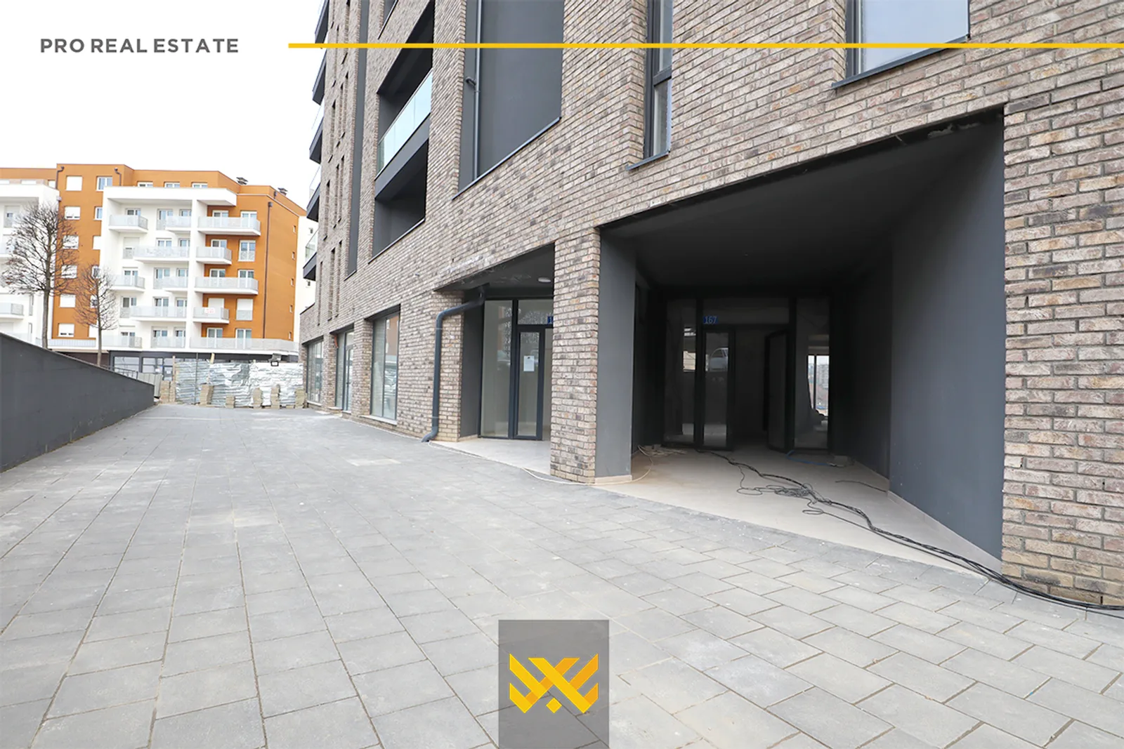 Lokal 480m2 me #QIRA te Prishtina e Re.