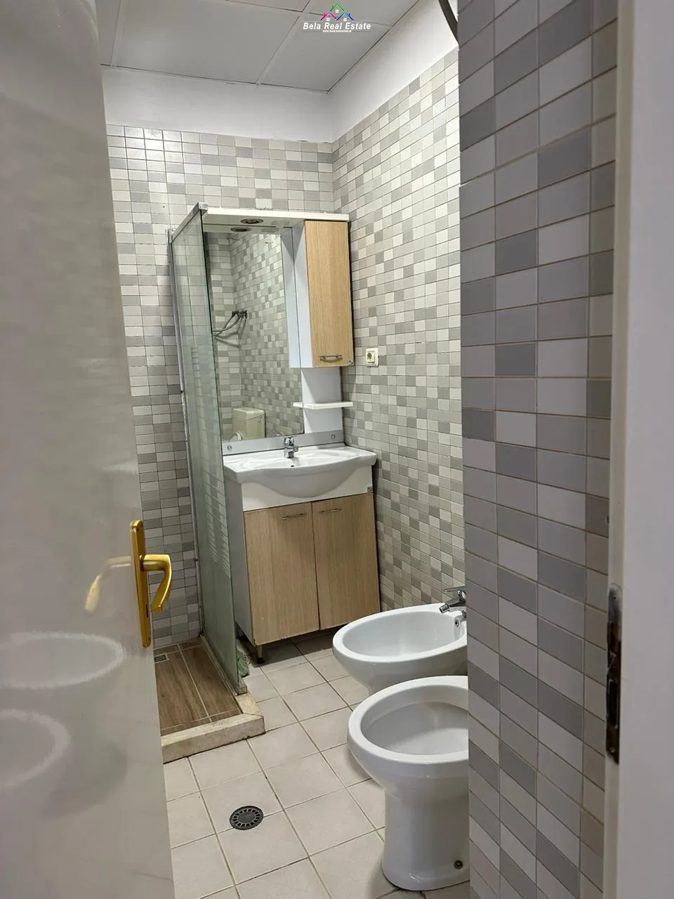 Apartament Me Qera 2+1 Tek Rruga e Durresit (ID B220930) Tirane