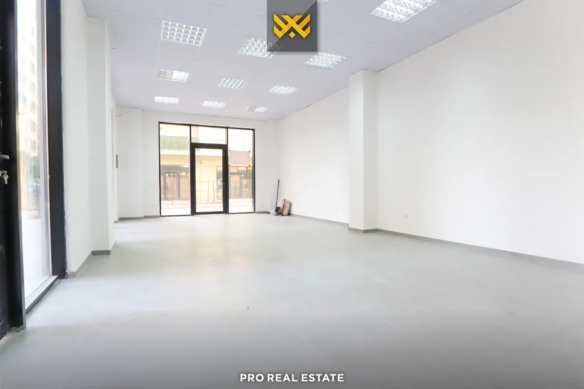 Lokal 62m² me #QIRA në Fushë Kosovë