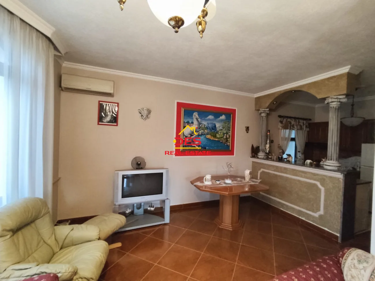Shitet vilë 3-kate pranë casa italia, tiranë.
