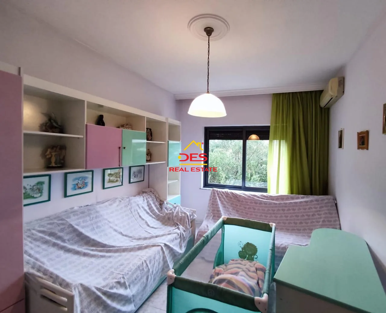 Shitet vilë 3-kate pranë casa italia, tiranë.