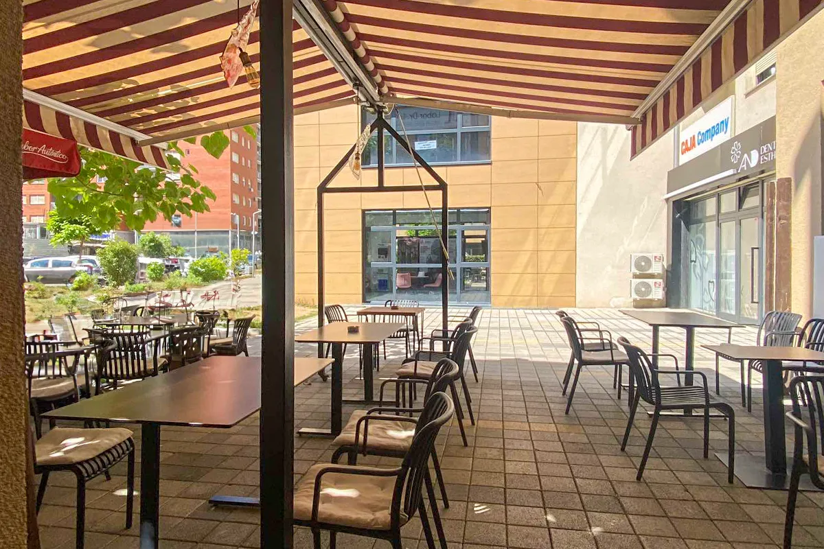 Lokal 88.60m² për #SHITJE në Emshir