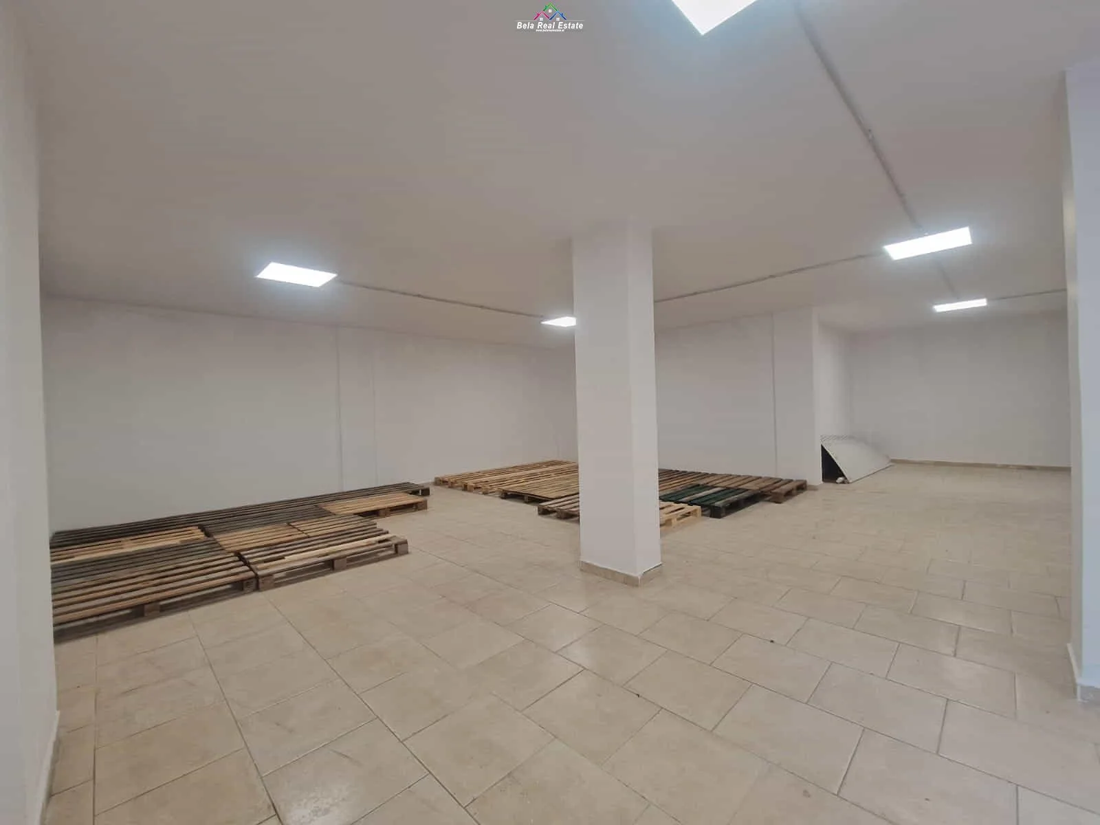 Dyqan Me Qera Tek Brryli ( ID BD21879)Tirane
