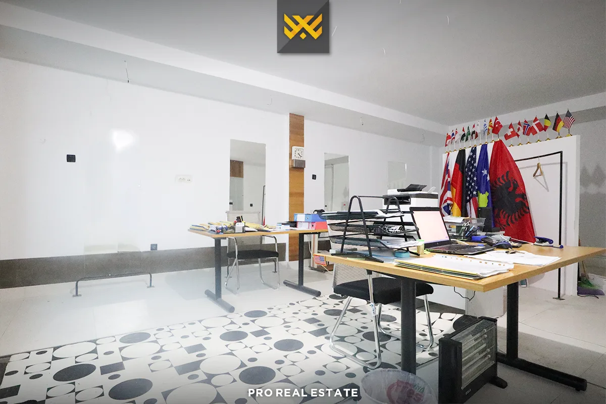 Lokal 40m² me #QIRA në Dragodan