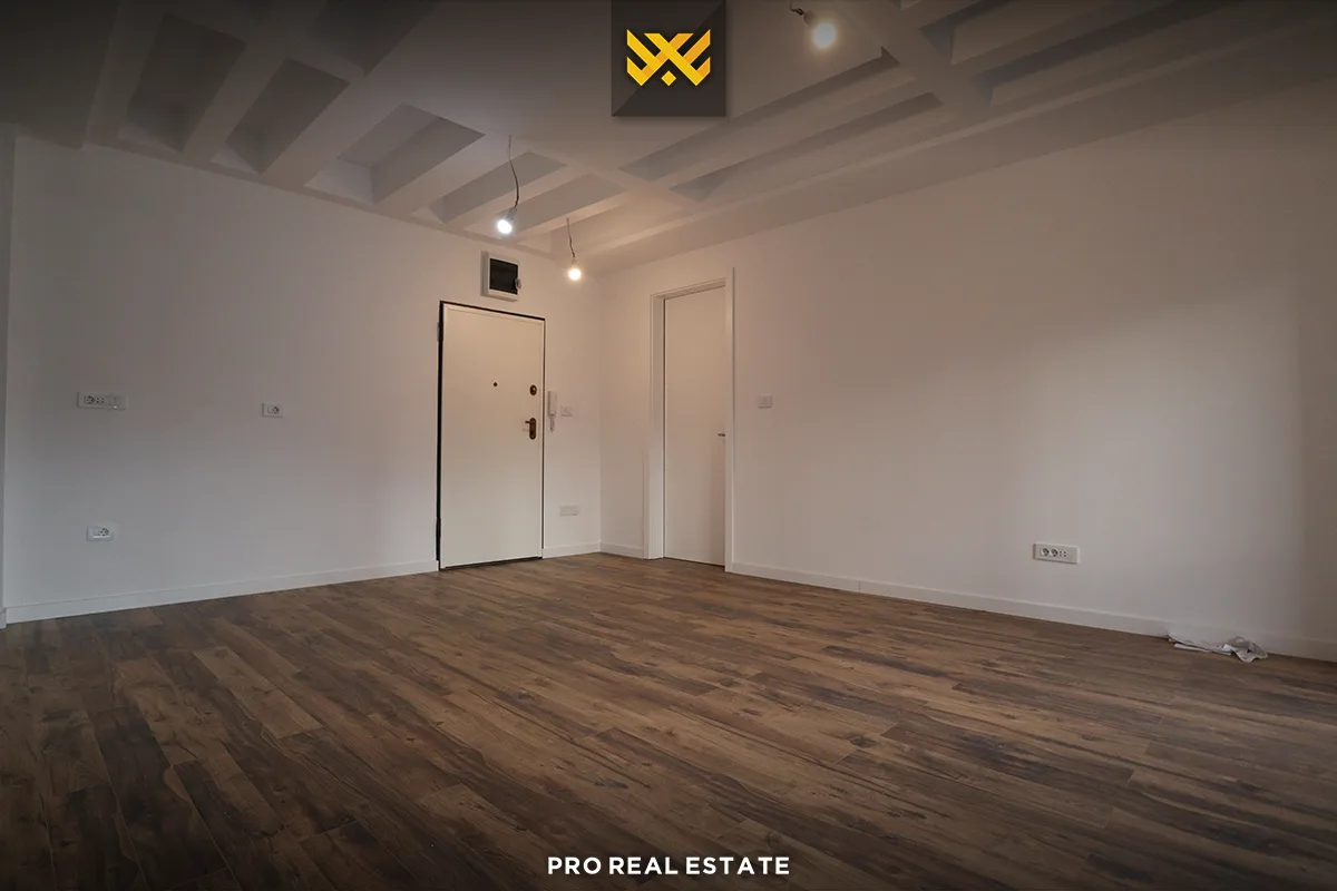 Zyrë 80m² me #QIRA në Aktash