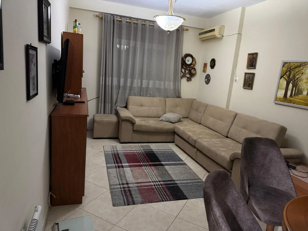 Apartament Me Qera 3+1+2 Tek Bulevardi Zogu I Pare (ID B230158) Tirane.