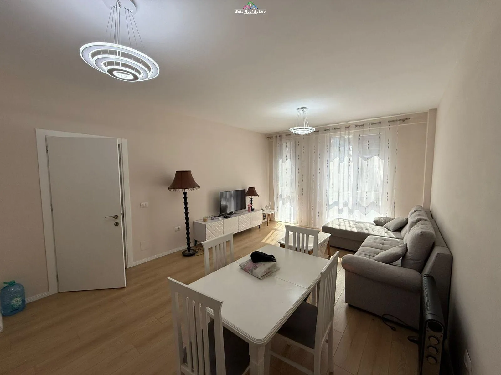 Apartament me Qera 2+1 tek Ish Fusha e Aviacionit (ID B2201807) Tirane