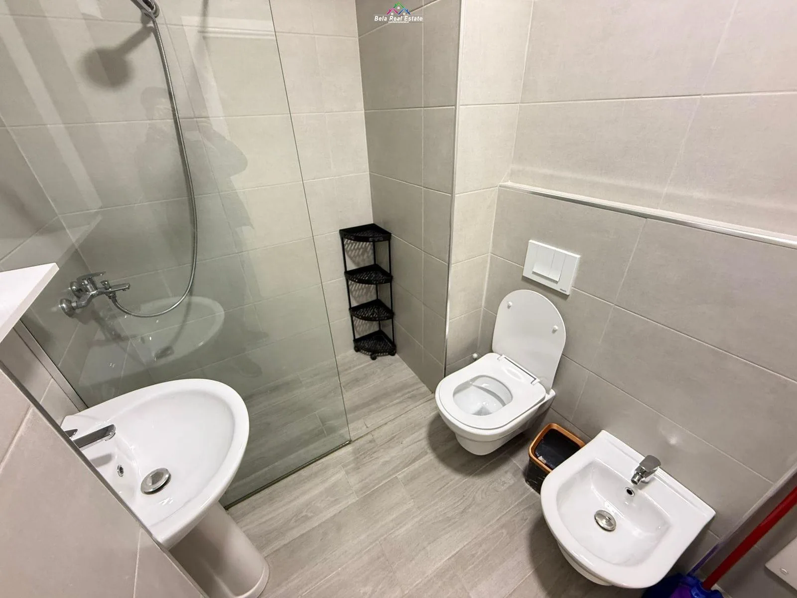Apartament me Qera 2+1 tek Ish Fusha e Aviacionit (ID B2201807) Tirane