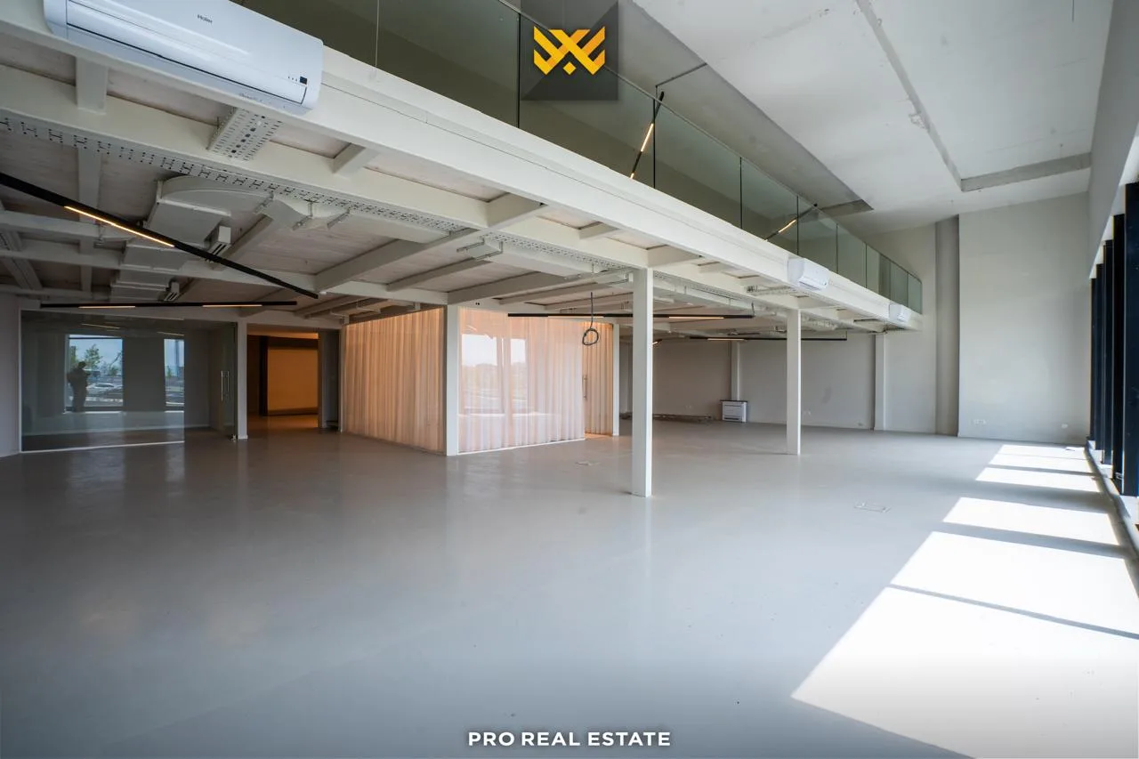 Zyre 486.79m²  me #QIRA në Lakrishtë