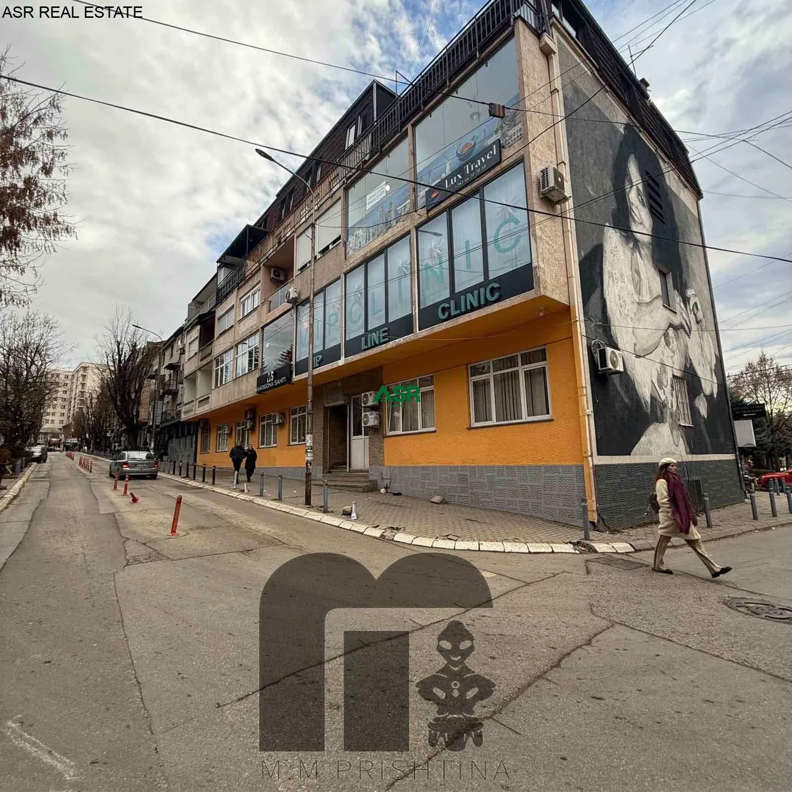 #ID:3810 Banesë  Zyre me #qira në qender te pishat