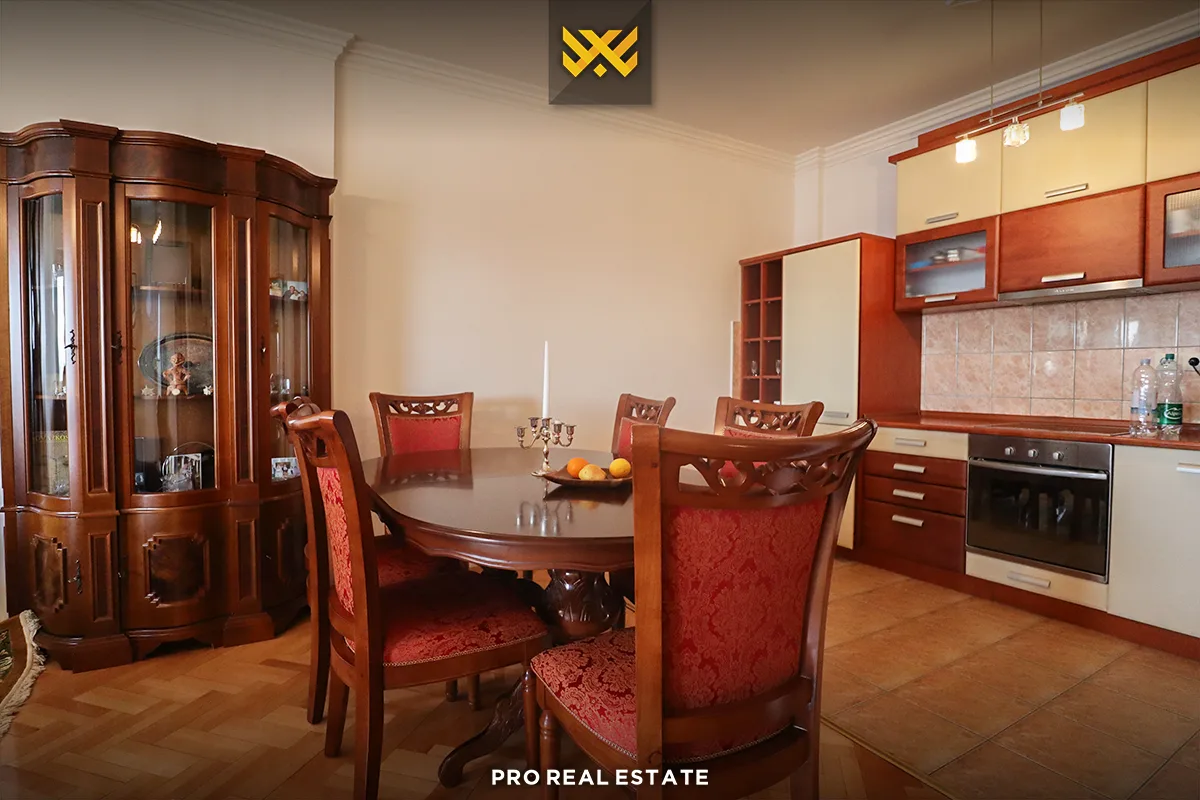 Banesë 94m² me #QIRA në Aktash.