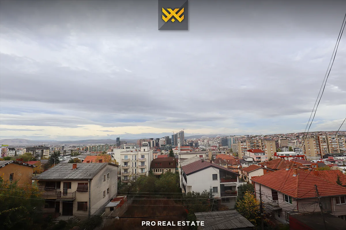 Banesë 94m² me #QIRA në Aktash.