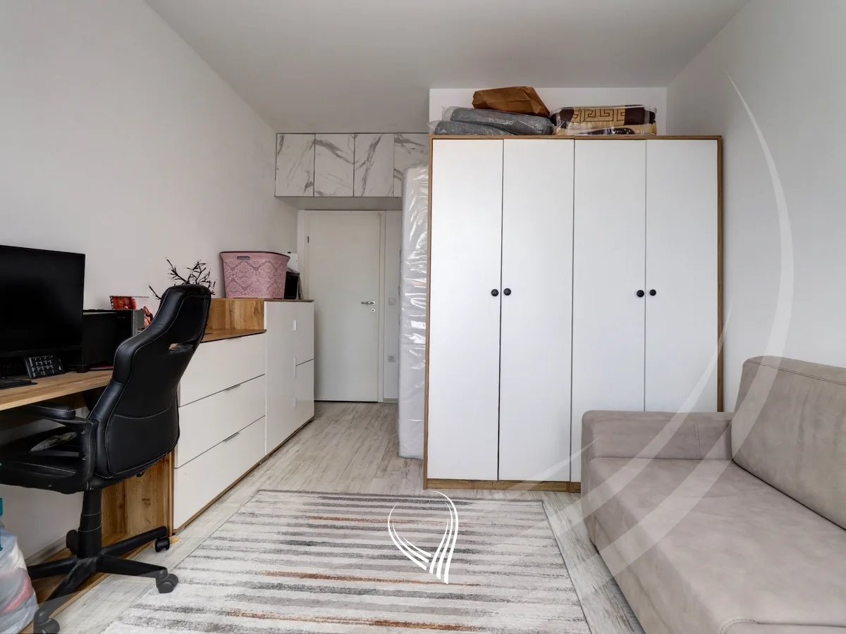 Banesë me 2 dhoma gjumi në shitje në lagjen Mati 1 – Kompleksi “Blini”