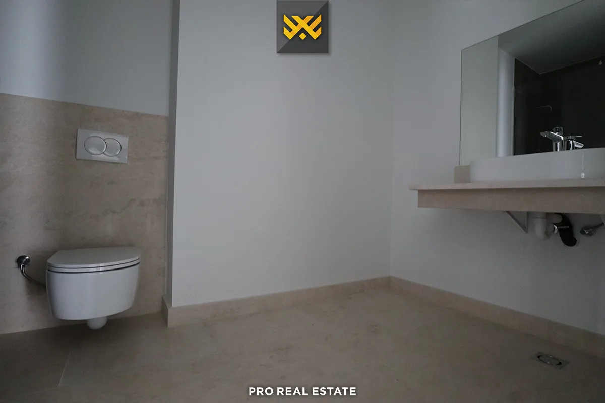Banesë 266.8m² për #SHITJE te Prishtina e Re