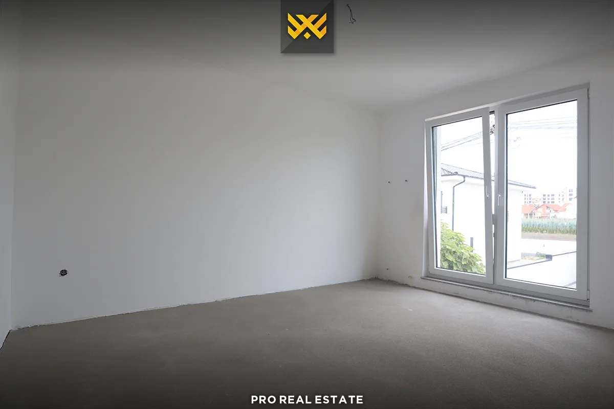 Shtëpi 242m² Neto për #SHITJE në Hajvali.