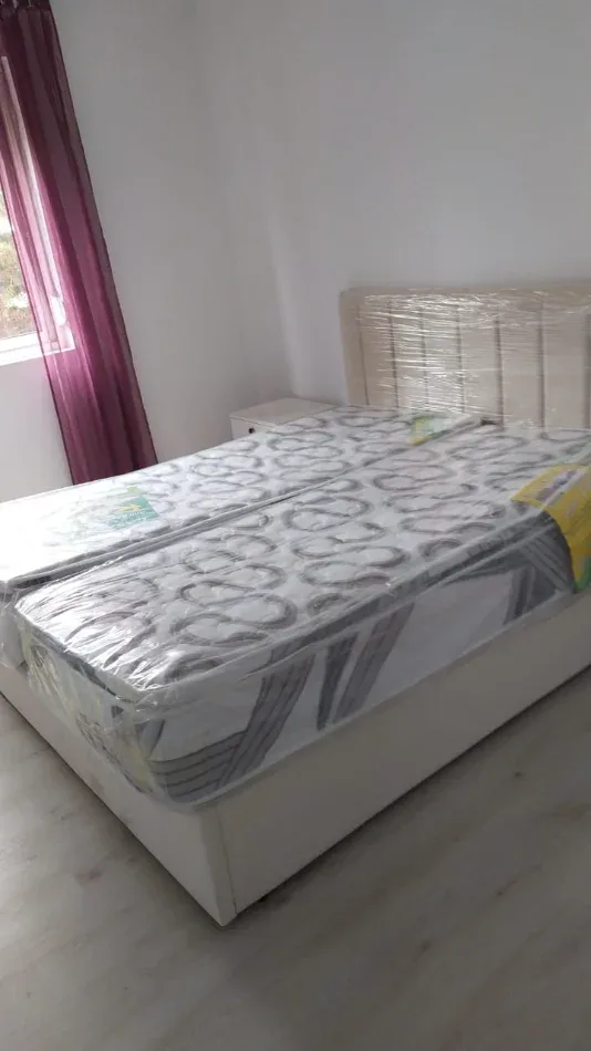 Apartament Me Qera 1+1 Ne Xhamllik (ID B211439) Tirane