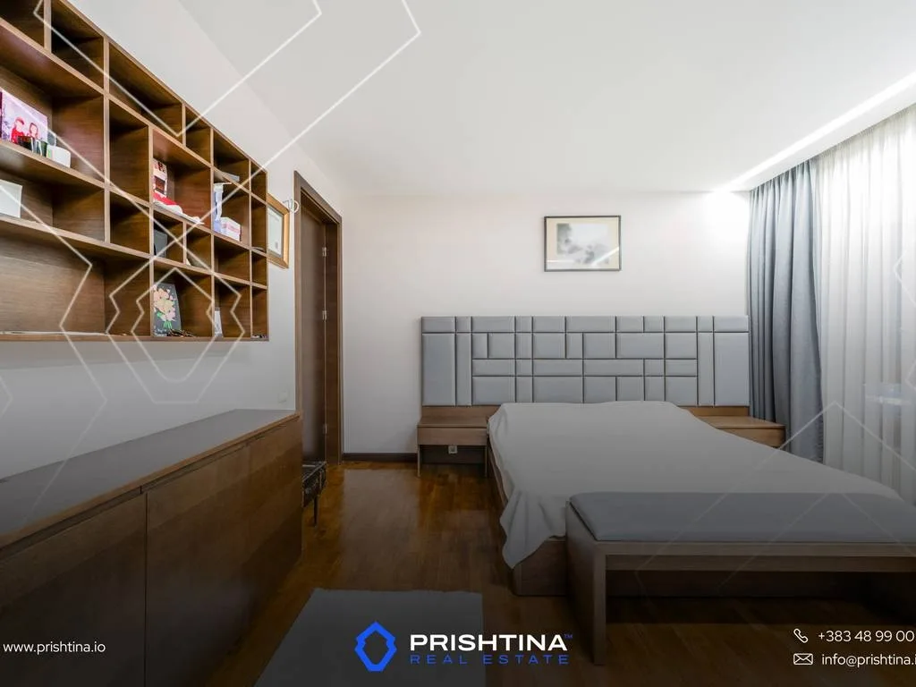 Banese ne #shitje 230m² + 394.29 terasë në Kalabri