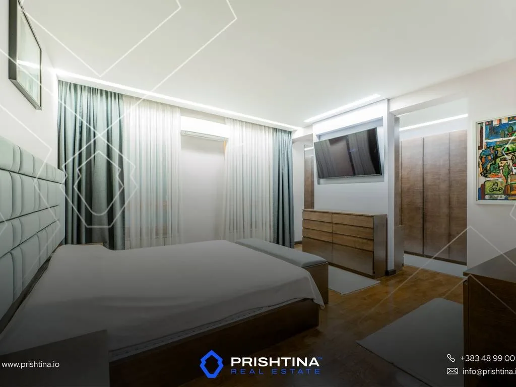 Banese ne #shitje 230m² + 394.29 terasë në Kalabri