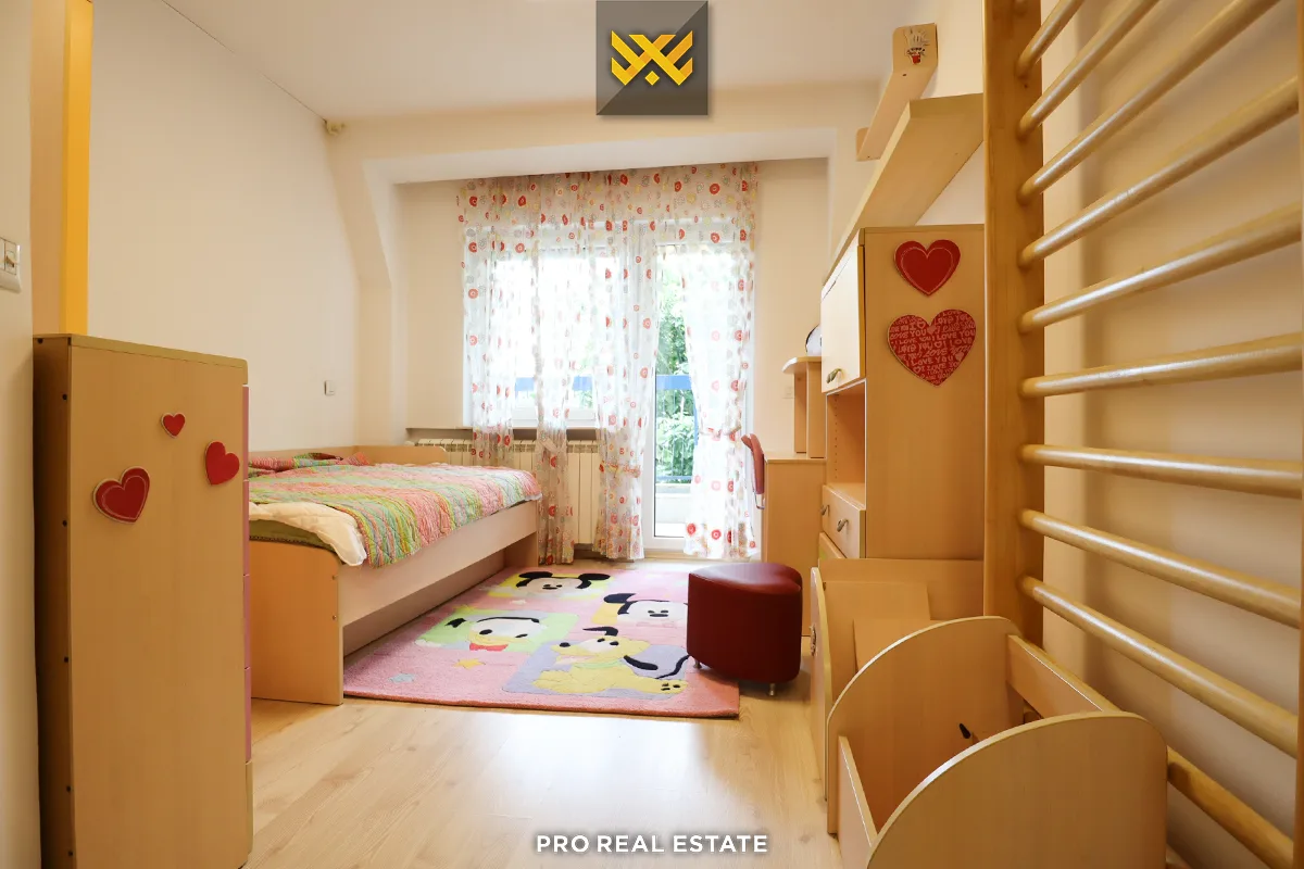 Banesë 89.74m² për #SHITJE në Ulpianë.