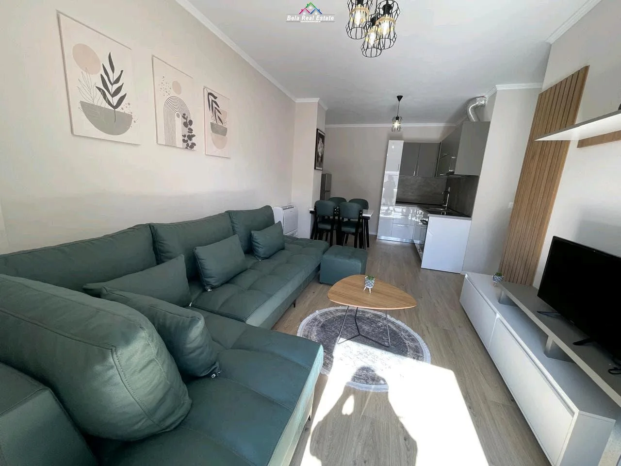 Apartament Me Qera 1+1 Ne Xhamllik (ID B2101282) Tirane
