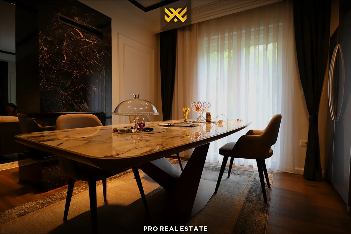Shtëpi 204m² për #SHITJE në Sofali.
