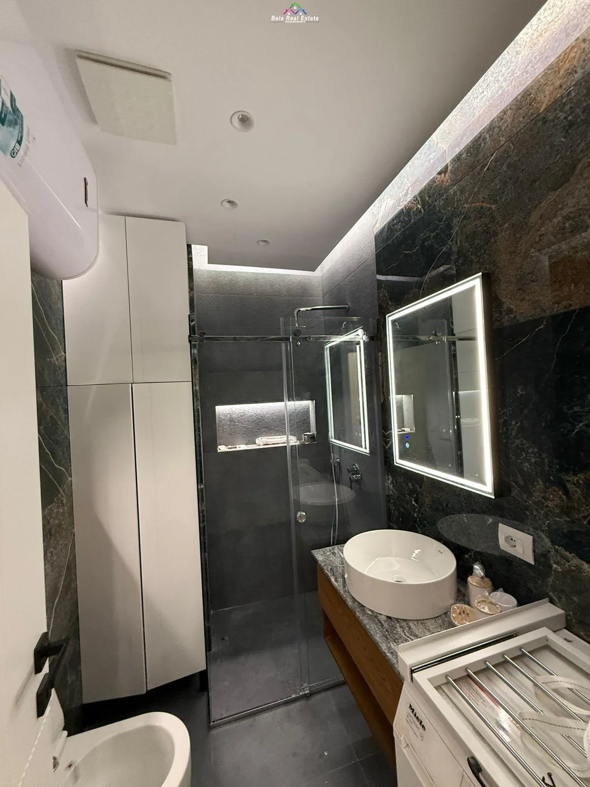 Apartament Me Qera 2+1 Tek Bulevardi Zogu i Pare (ID B2201952) Tirane