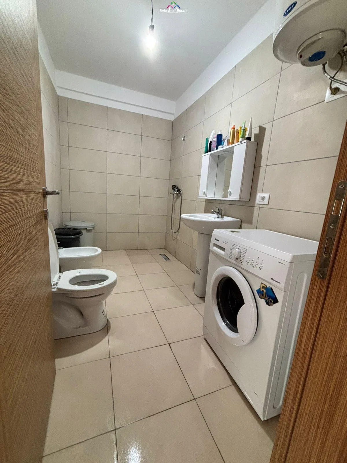 Apartament Me Qera 3+1 Tek 5 Maji (ID B230211) Tirane