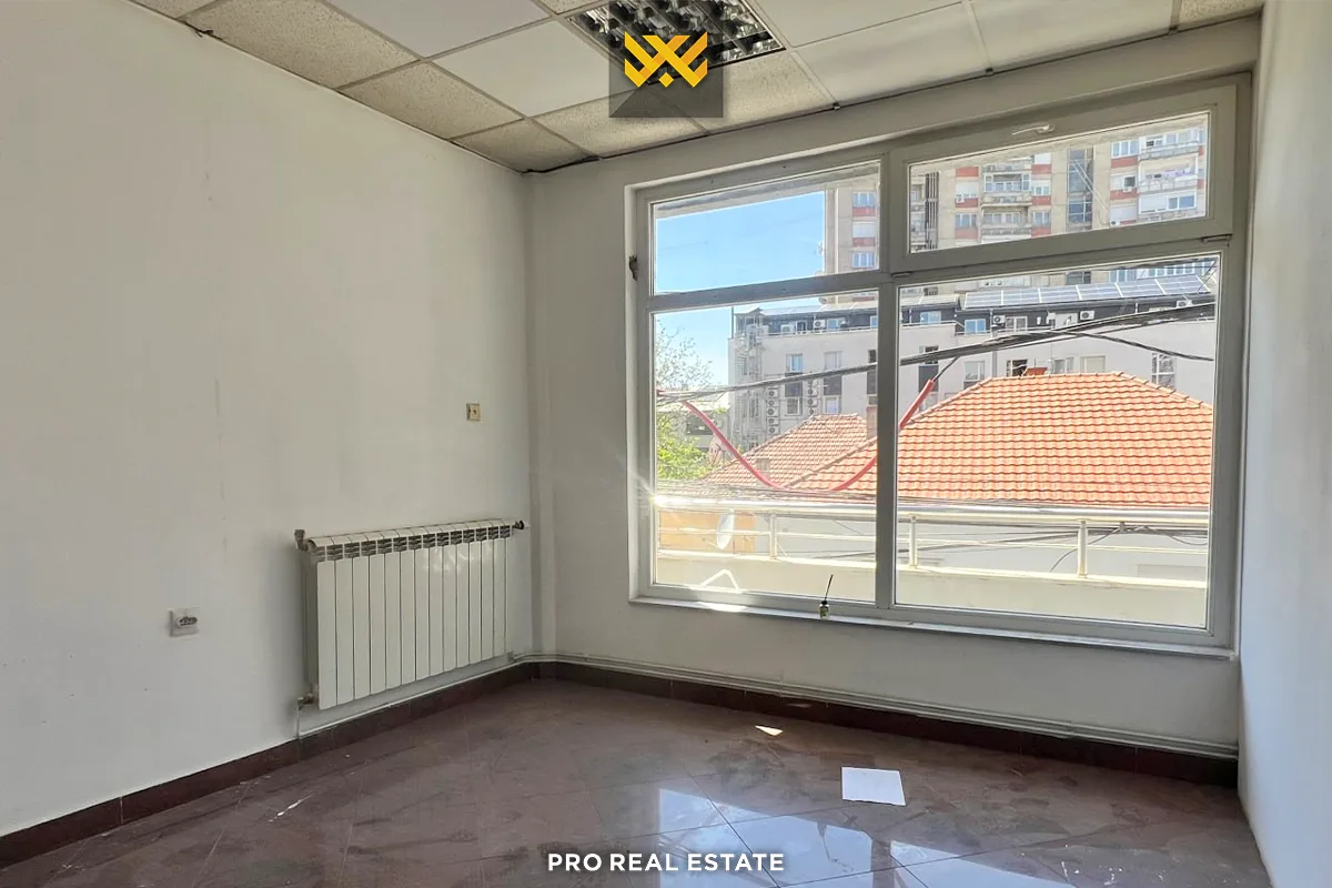 Lokal 320m² me #QIRA në Aktash