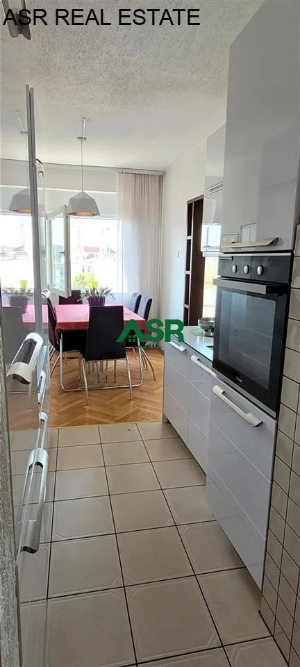 #ID:3298 Banesë 68m2 me #qira në Ulpiane